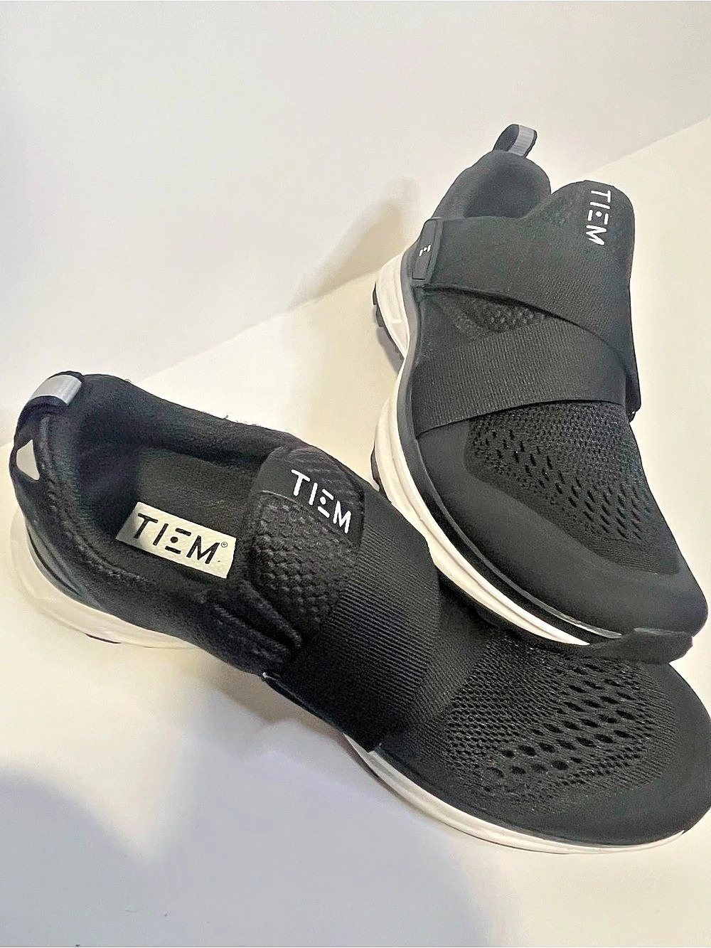 TIEM Slipstream Black & White US 7
